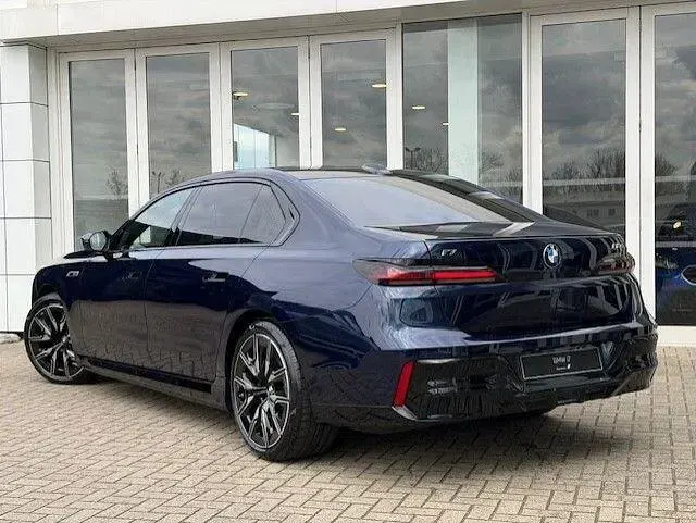 Used BMW i7 Comfort Edition 478 kW (650 HP) 2026 Blue Sedan