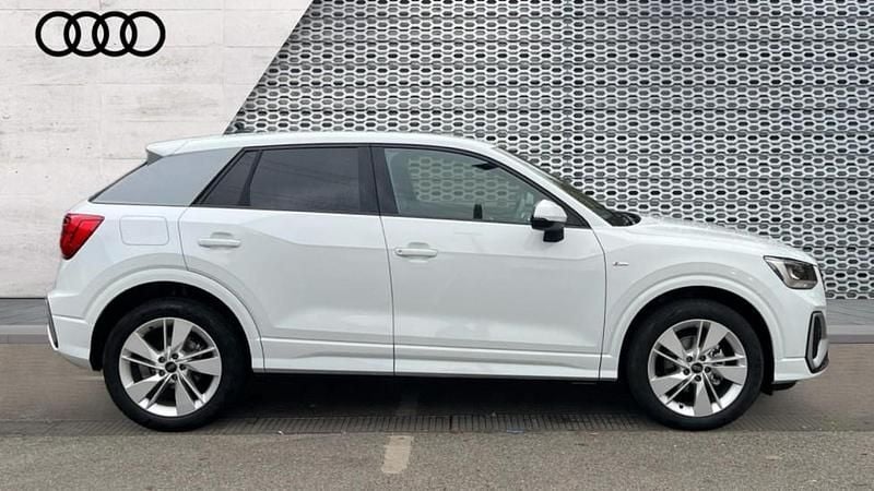 New Audi Q2 S-Line 150 HP (110 kW) 2025 White SUV