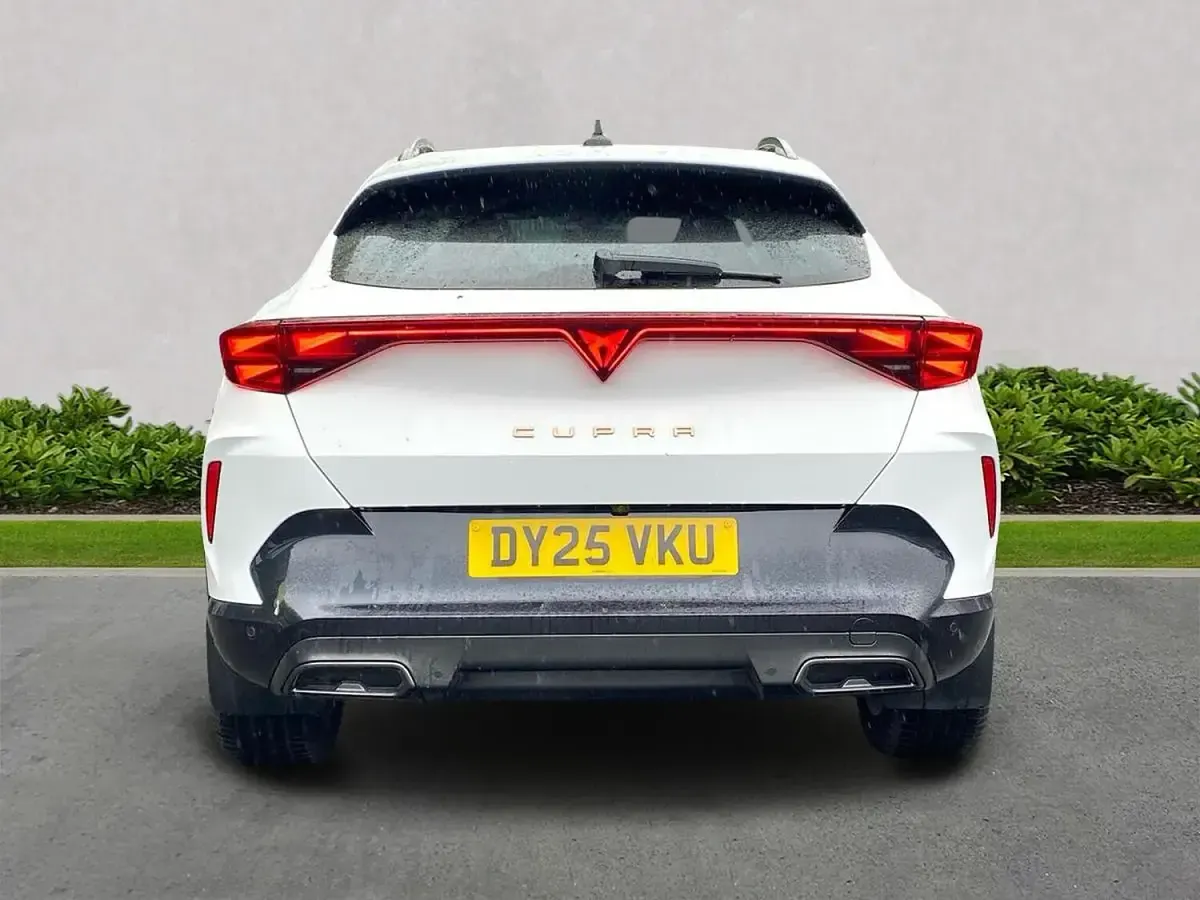 Used Cupra Formentor 265 HP (194 kW) 2025 White SUV