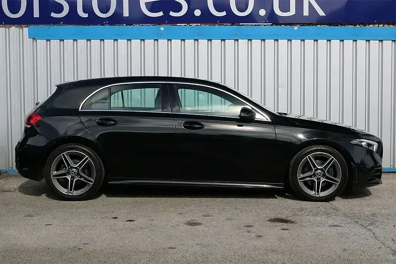 Used Mercedes A180 AMG line 116 HP (85 kW) 2018 Black Hatchback