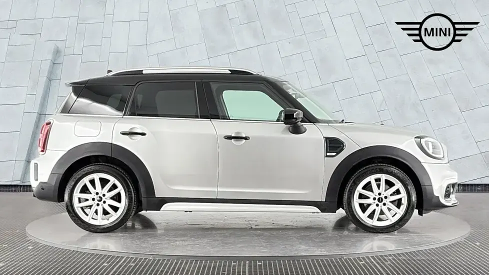 Used Mini Cooper Countryman Sport 134 HP (98 kW) 2023 Silver SUV