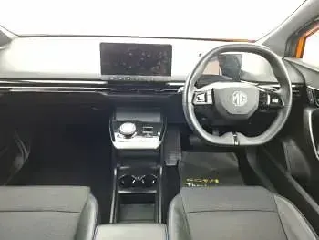Used MG MG4 EV Trophy 149 kW (203 HP) 2023 Orange Hatchback