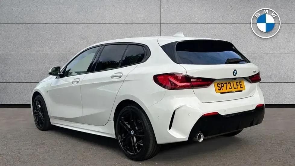 Used BMW 118 M Sport 134 HP (98 kW) 2023 White Hatchback