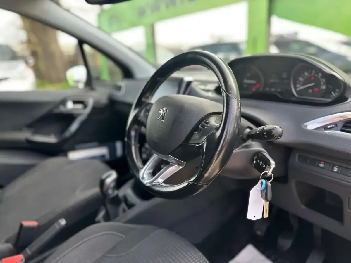 Used Peugeot 208 Allure Premium 2018 Black Hatchback