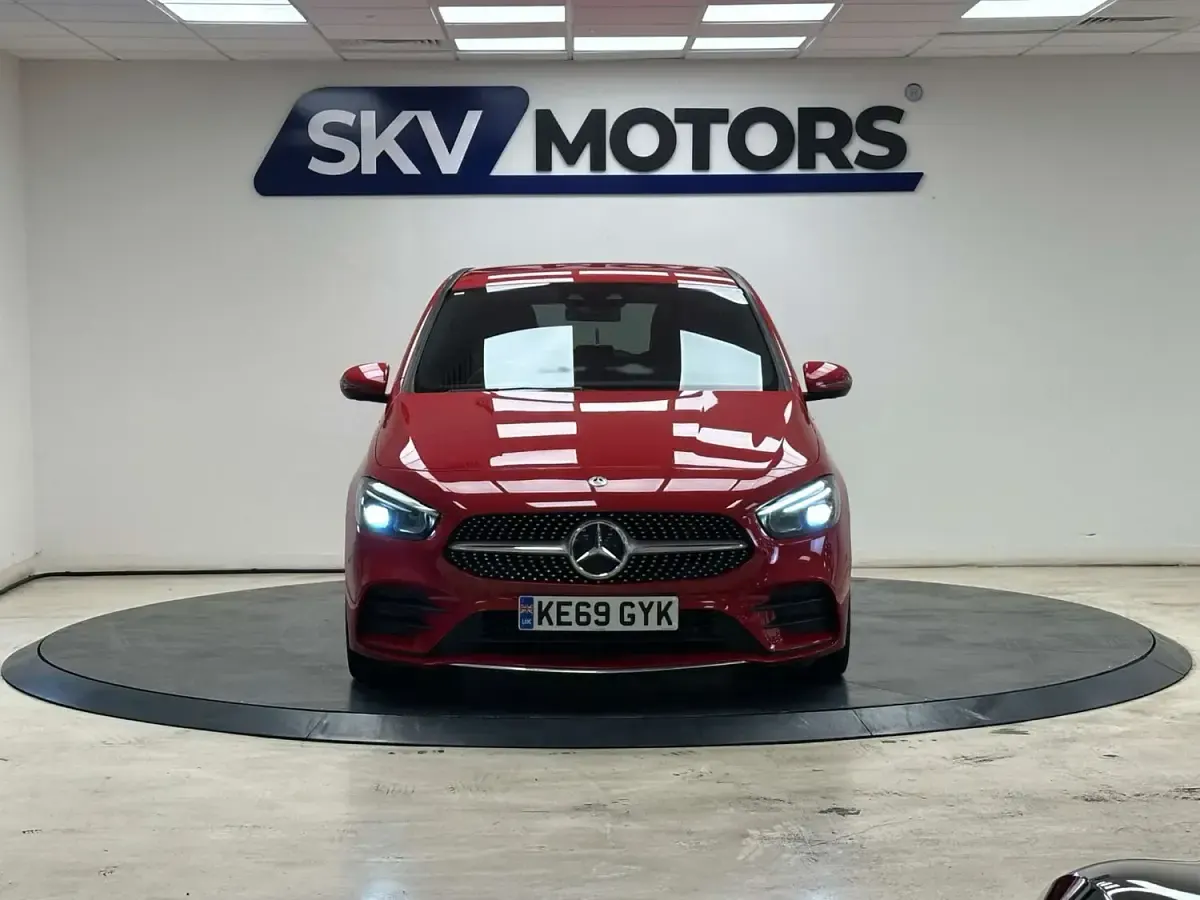 Used Mercedes B200 Executive 150 HP (110 kW) 2020 Red Hatchback