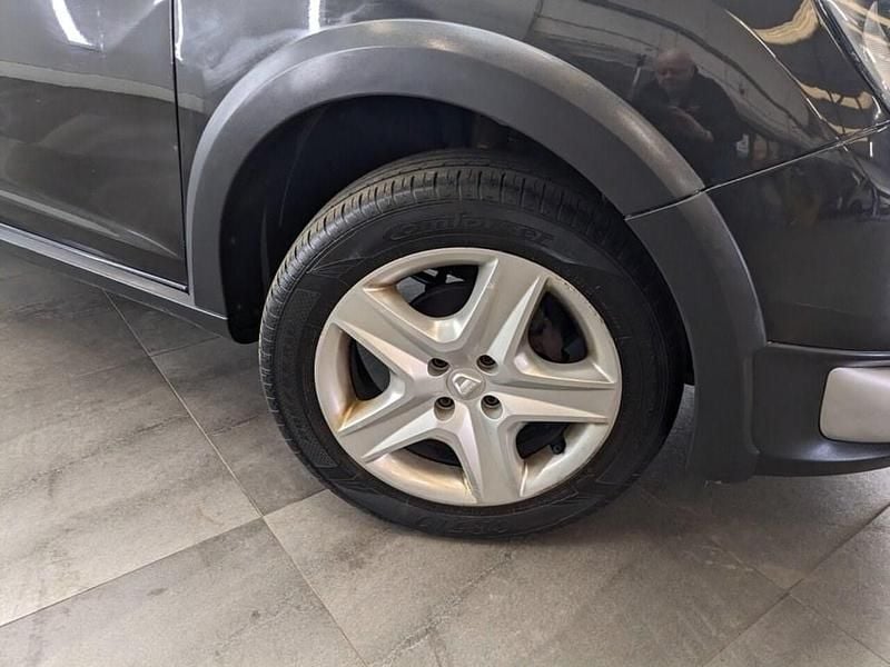 Second-hand Dacia Sandero Ambiance 90 CP (66 kW) 2015 Negru Hatchback