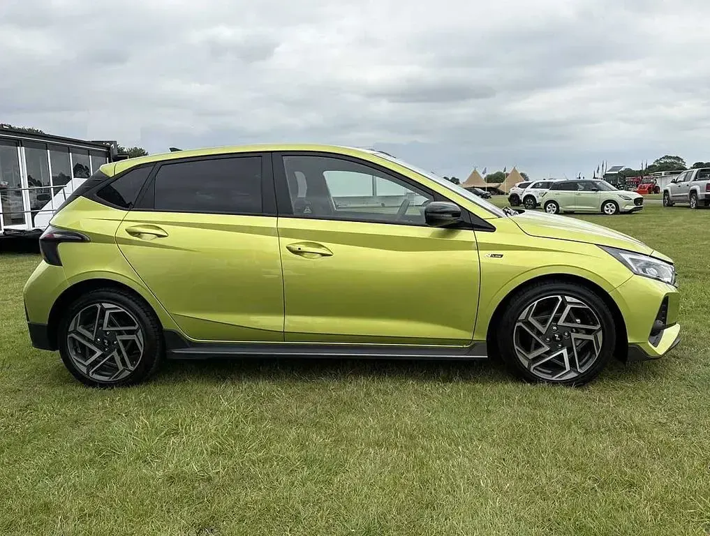 Used Hyundai i20 N Line 100 HP (73 kW) 2025 Green Hatchback