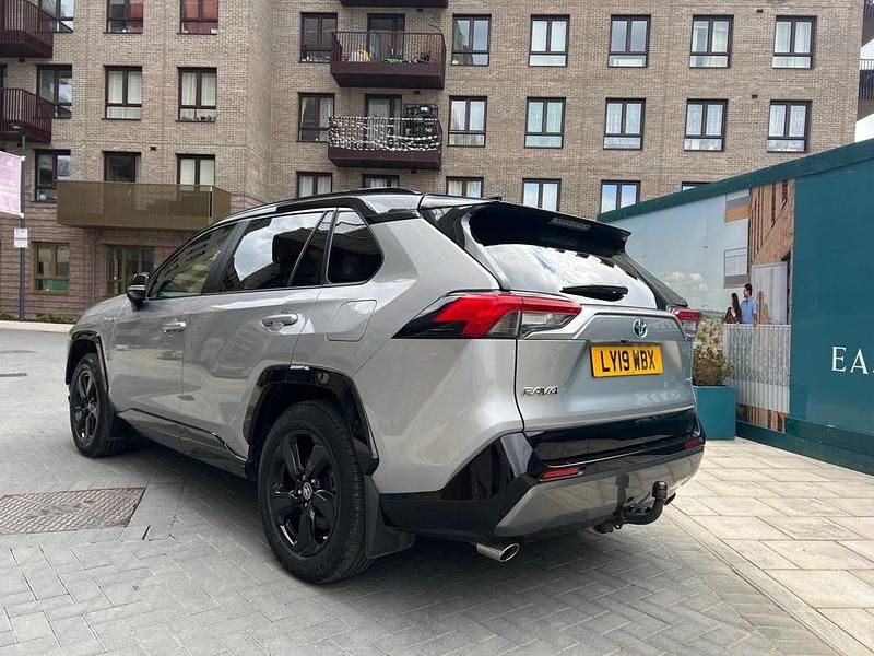 Used Toyota RAV4 2019 Silver SUV