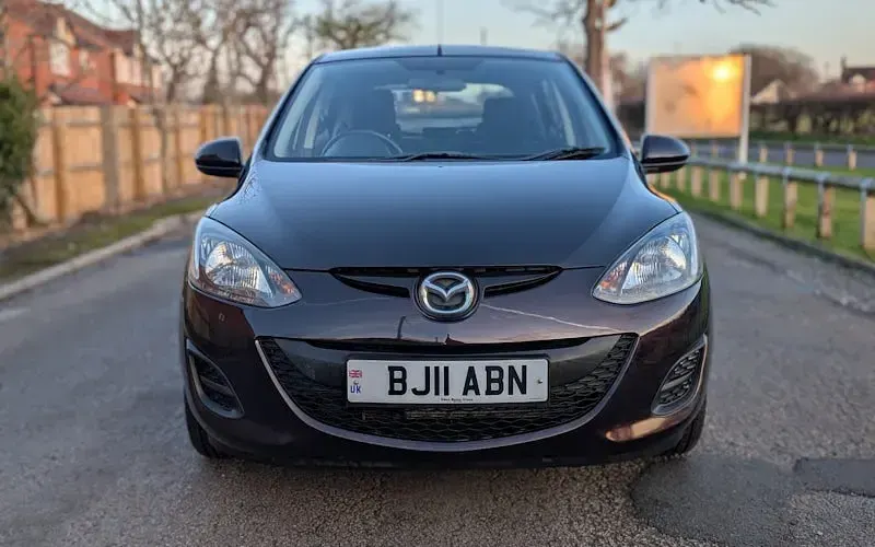 Used Mazda 2 102 HP (75 kW) 2013 Hatchback