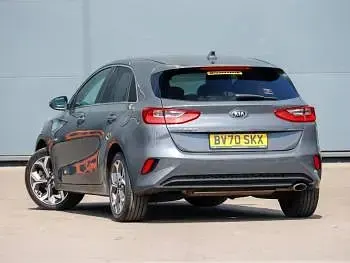Używany Kia Ceed 138 KM (101 kW) 2020 Szary Hatchback