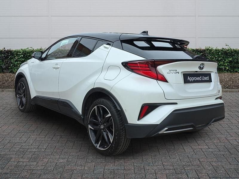 Used Toyota C-HR Sport 2021 White SUV