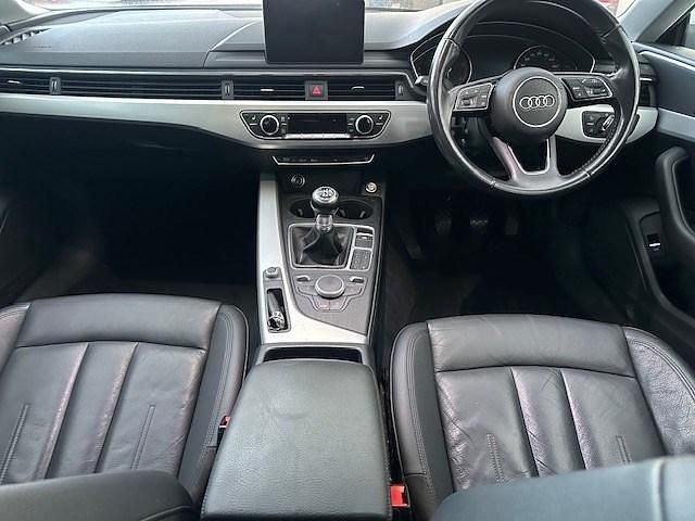 Used Audi A5 190 HP (139 kW) 2017 White Coupe