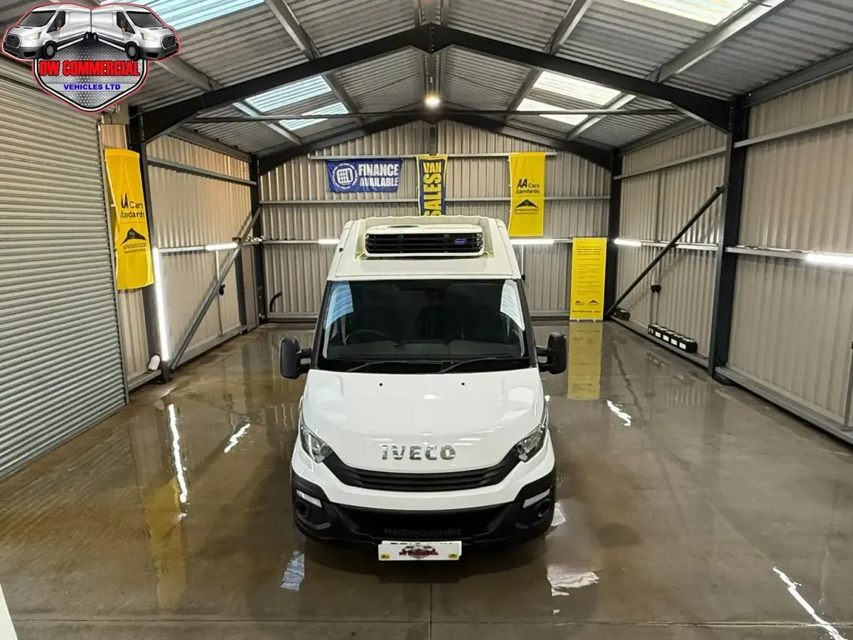Used Iveco Daily 140 HP (102 kW) 2018 White Van