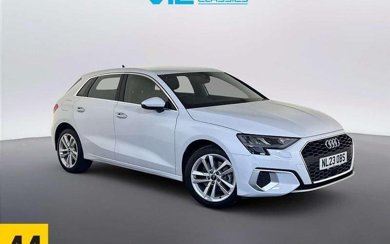 Used Audi A3 Sportback e-tron Sport 204 HP (150 kW) 2025 Hatchback