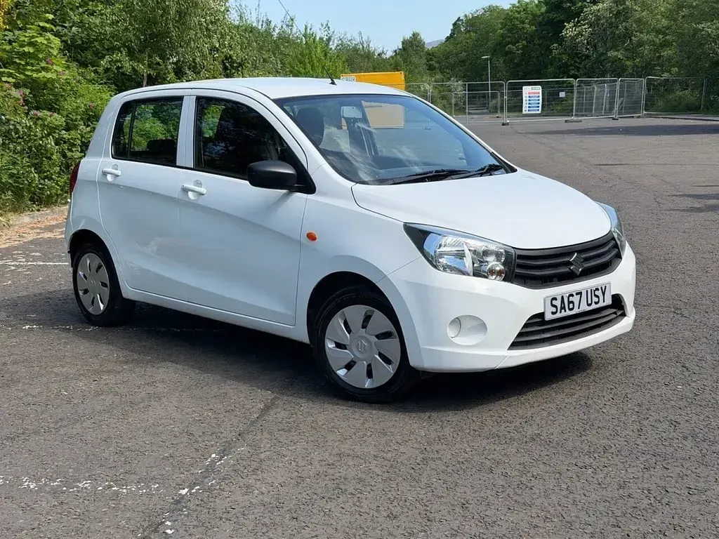 Used Suzuki Celerio 68 HP (50 kW) 2017 White Hatchback