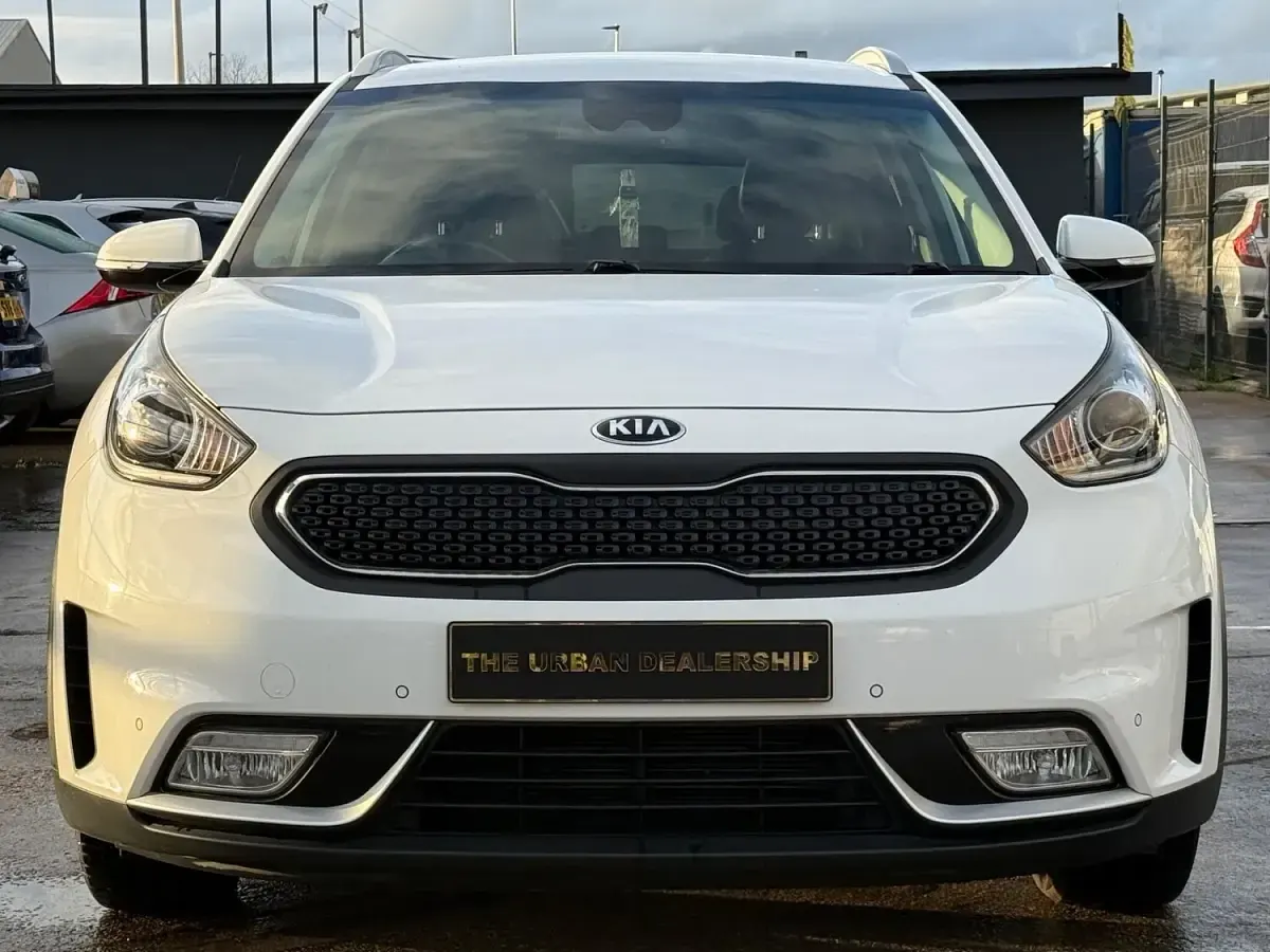 Used Kia Niro 141 HP (103 kW) 2017 White SUV