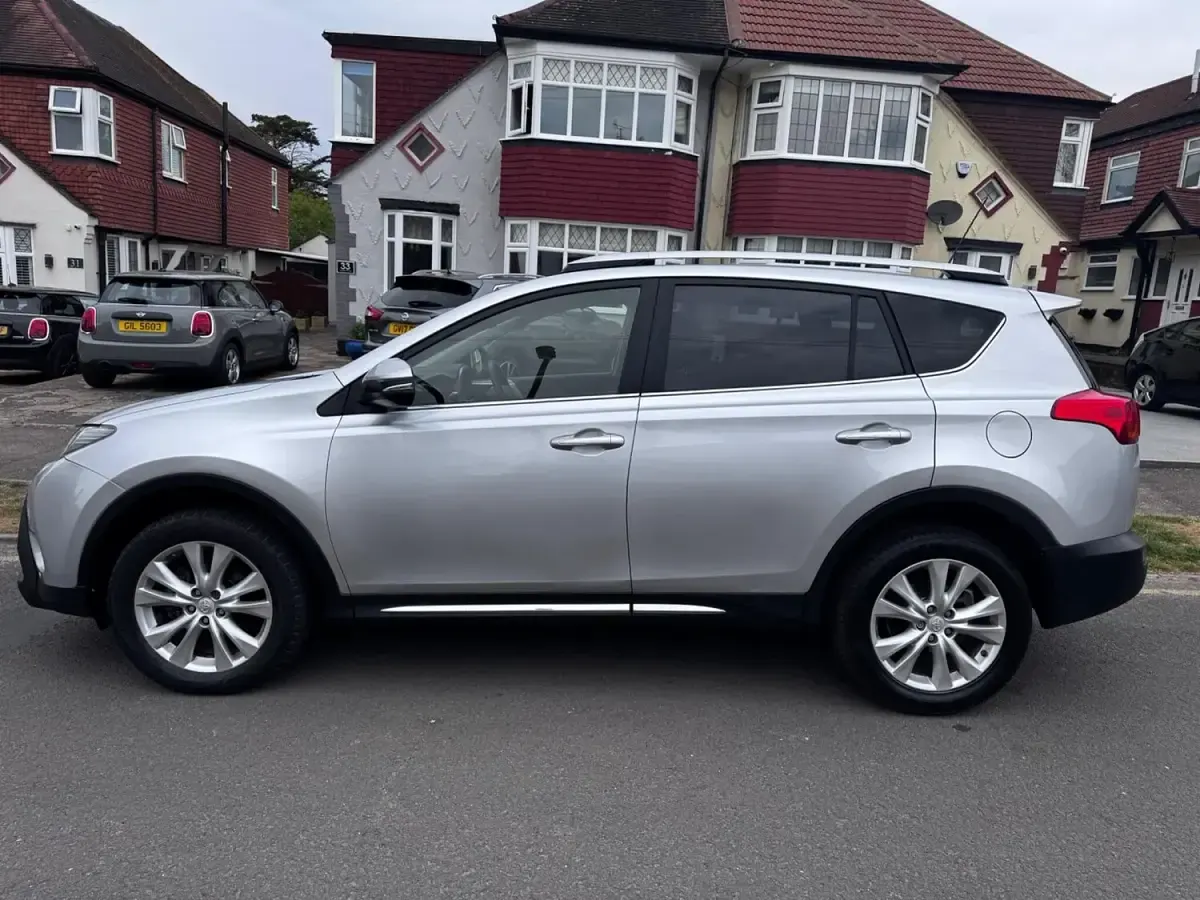 Used Toyota RAV4 150 HP (110 kW) 2014 Silver SUV