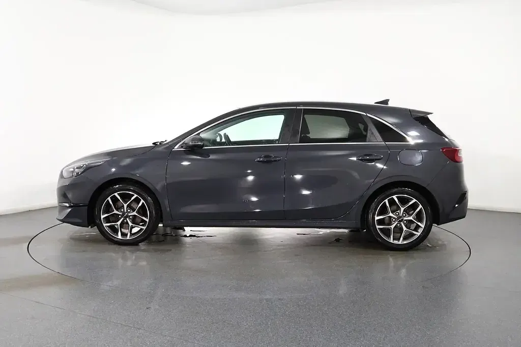 Used Kia Ceed 2022 Grey Hatchback