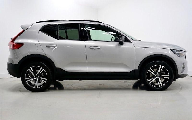 Used Volvo XC40 Plus 197 HP (144 kW) 2025 SUV