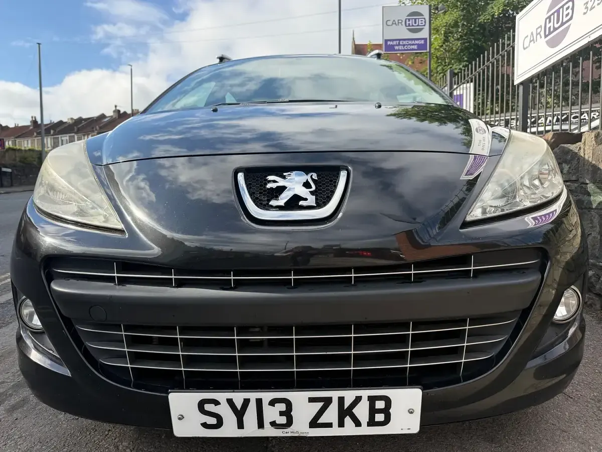Used Peugeot 207 Active 95 HP (69 kW) 2013 Black Estate