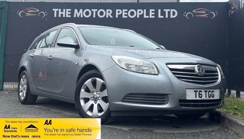 Silver Used 2012 Vauxhall Insignia S Estate | £3,695 (Fair price) - Image 1/4