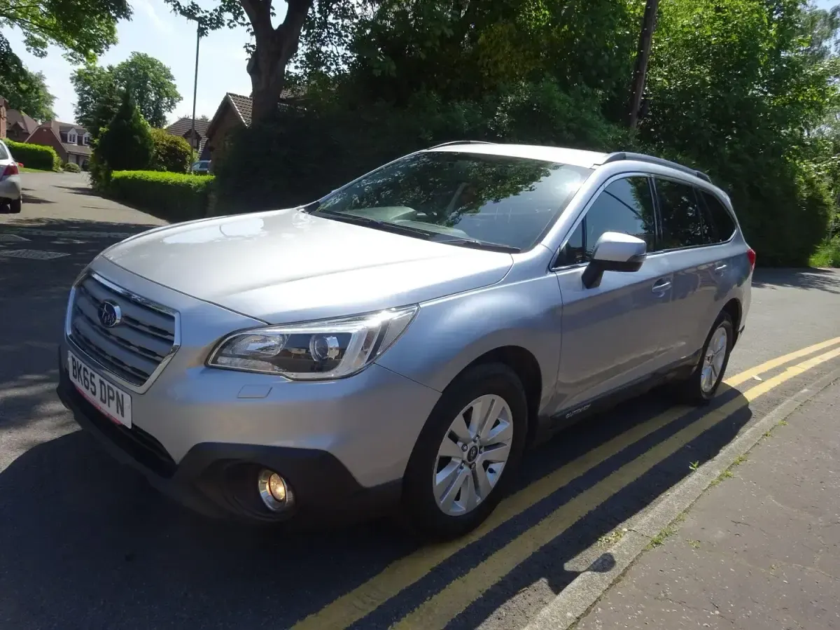 Used Subaru Outback 150 HP (110 kW) 2015 Silver Estate