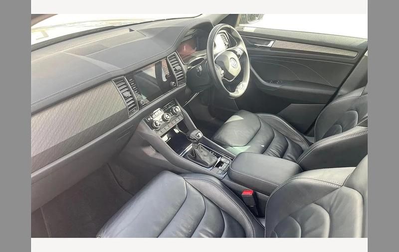 Used Skoda Kodiaq SE L Executive 150 HP (110 kW) 2022 Grey SUV