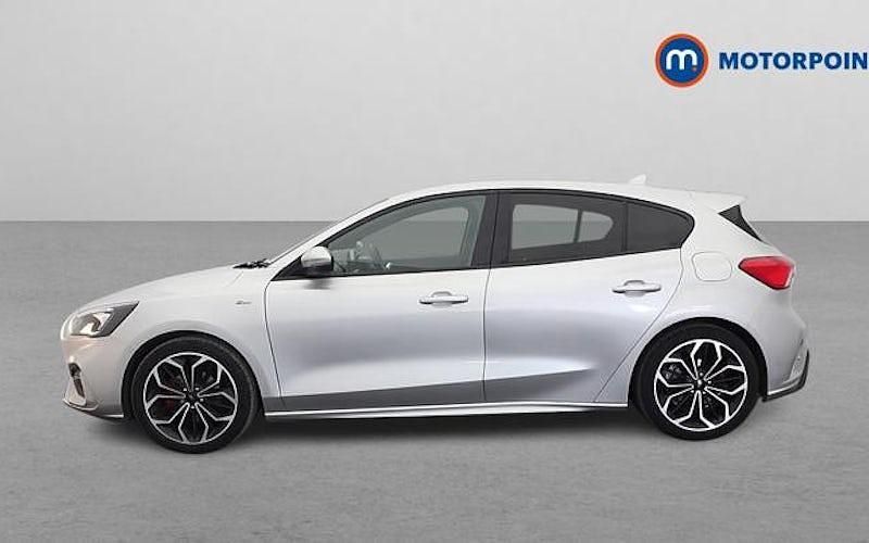 Used Ford Focus ST-Line X 125 HP (91 kW) 2019 Silver Hatchback