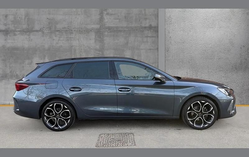 Used Cupra Leon 147 HP (108 kW) 2025 Grey Estate