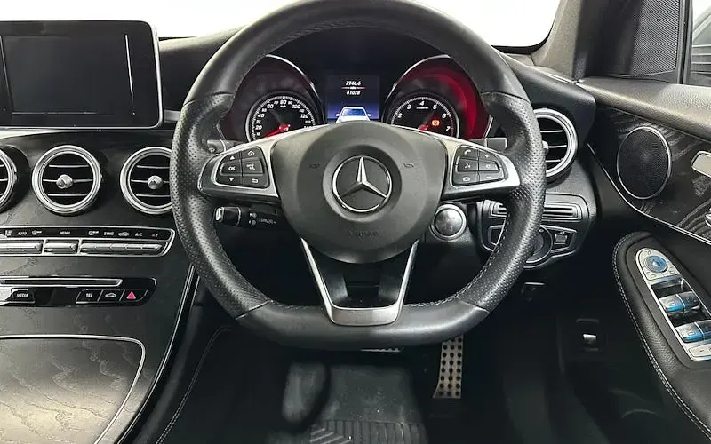 Used Mercedes GLC250 AMG line 211 HP (155 kW) 2018 Grey SUV
