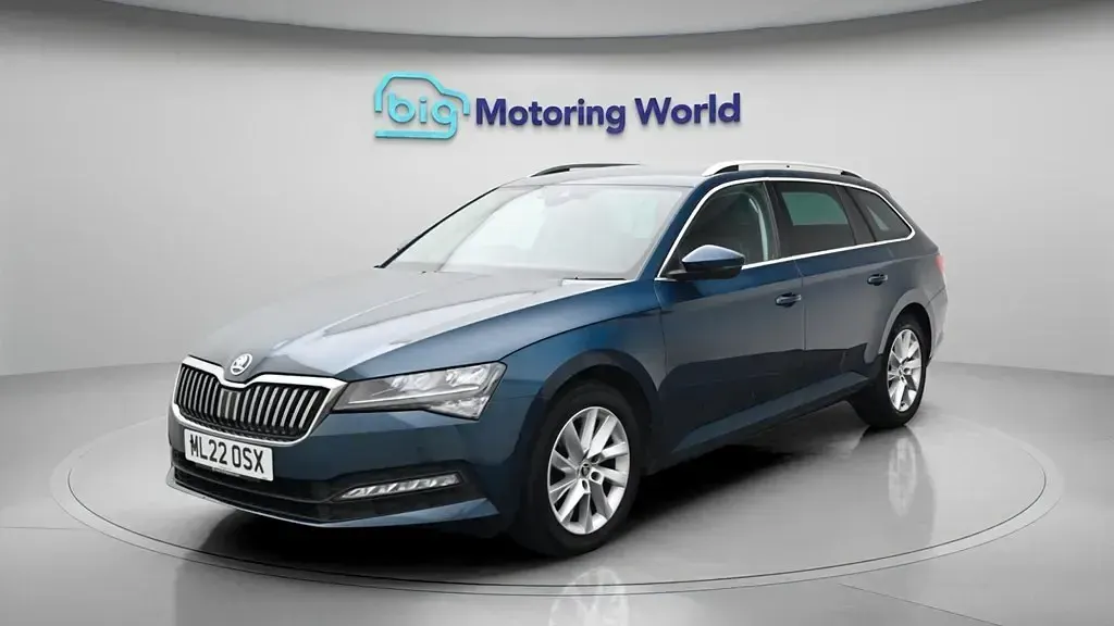 Second-hand Skoda Superb SE Technology 150 CP (110 kW) 2022 Albastru Break