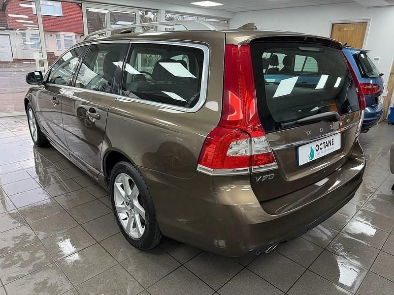 Used Volvo V70 SE Lux 181 HP (133 kW) 2014 Bronze Estate