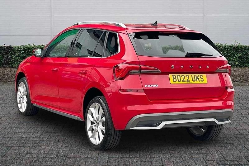 Used Skoda 110 R SE L 81 HP (59 kW) 2022 Velvet red metallic Estate