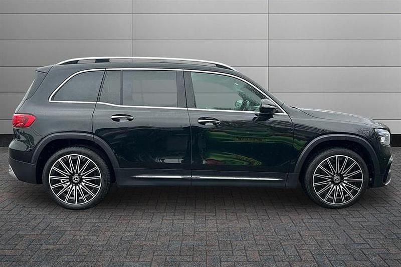 Used Mercedes GLB200 AMG Line Premium Plus 163 HP (119 kW) 2025 Black SUV