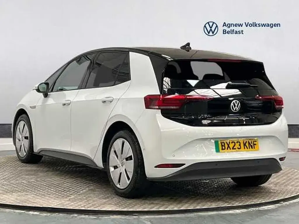 Used VW ID.3 Pro Performance 150 kW (204 HP) 2023 White Hatchback