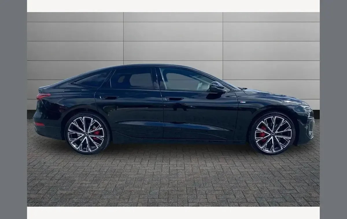 Used Audi A6 e-tron Comfort 310 kW (422 HP) 2026 Black Hatchback