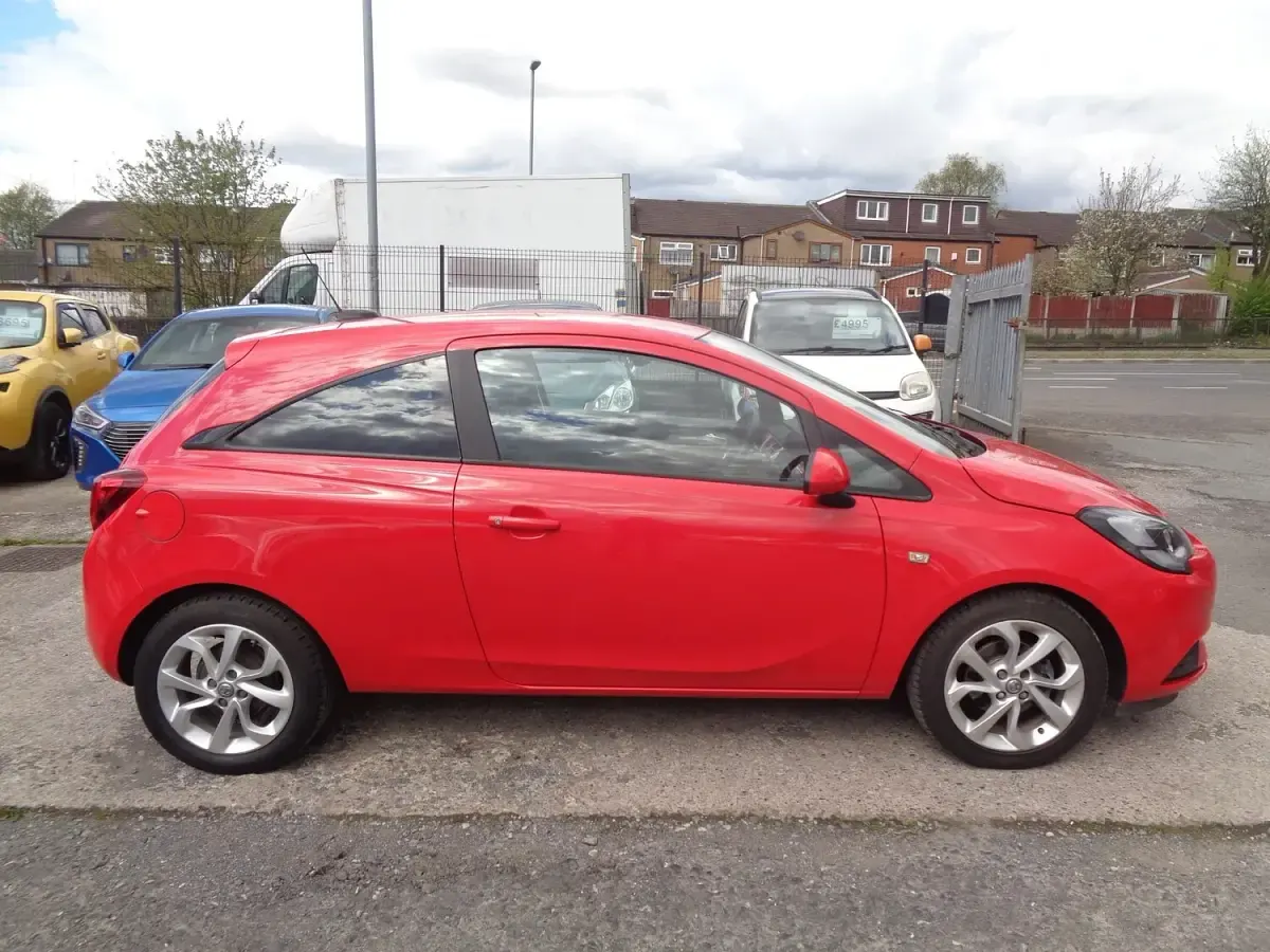 Używany Vauxhall Corsa Sport 90 KM (66 kW) 2018 Czerwony Hatchback