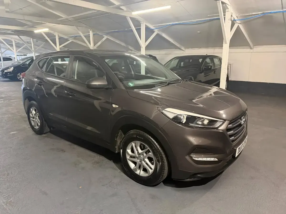 Used Hyundai Tucson 116 HP (85 kW) 2017 Grey SUV