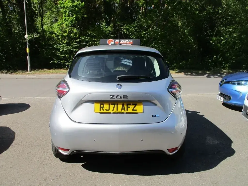 Used Renault Zoe Iconic 100 kW (136 HP) 2021 Grey Hatchback