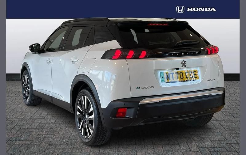 Used Peugeot e-2008 GT-line 100 kW (136 HP) 2020 White SUV