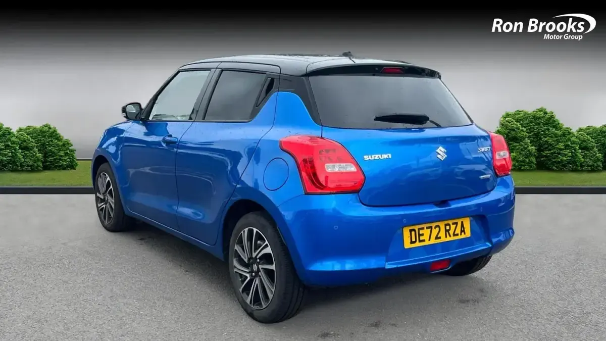Used Suzuki Swift SZ5 83 HP (61 kW) 2022 Blue Hatchback