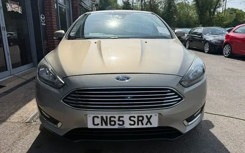 Begagnad Ford Focus Titanium 125 HK (91 kW) 2017 Halvkombi