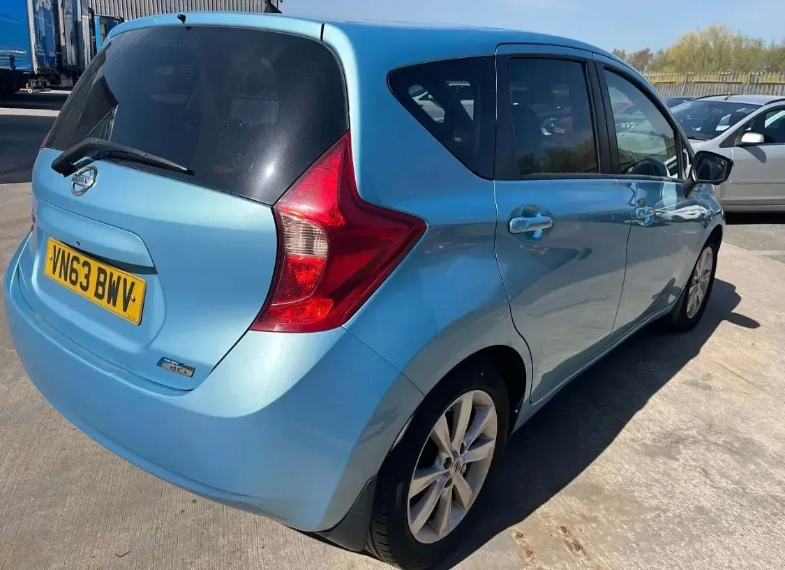Used Nissan Note Tekna 90 HP (66 kW) 2013 Blue Hatchback