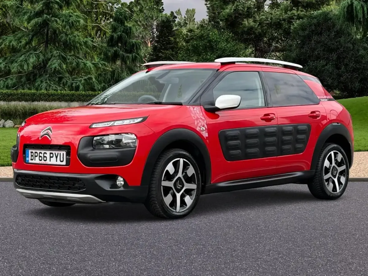 Used Citroën C4 Cactus Rip Curl 108 HP (79 kW) 2016 Red Hatchback