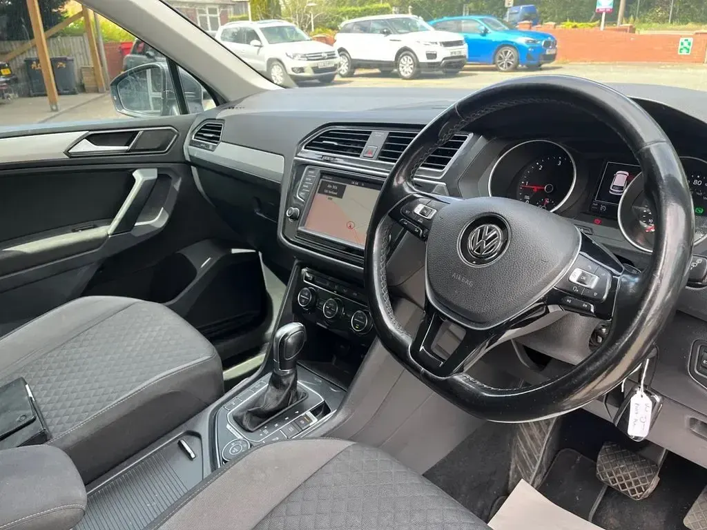 Used VW Tiguan SE 150 HP (110 kW) 2017 Grey SUV