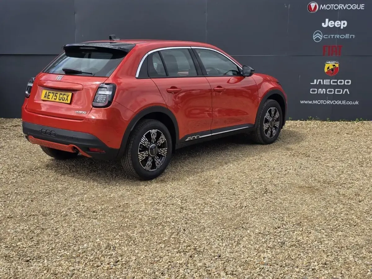 New Fiat 600 S 99 HP (72 kW) 2025 SUV