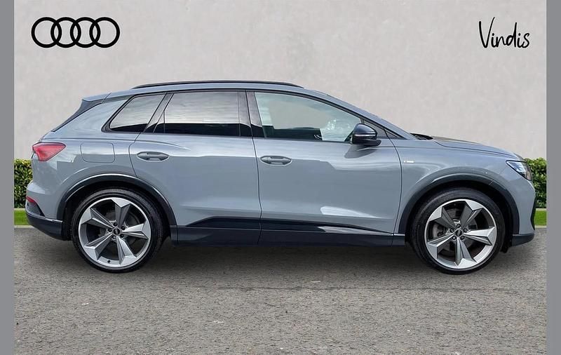 Used Audi Q4 e-tron Black Edition 150 kW (204 HP) 2024 Grey SUV