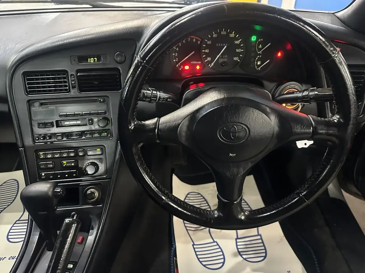 Used Toyota Celica GT 158 HP (116 kW) 2002 Silver Coupe