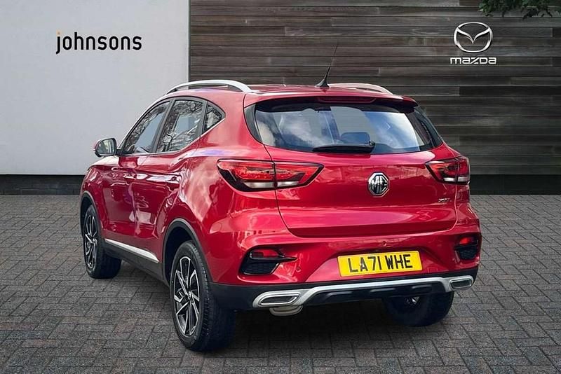 Used MG ZS Exclusive 106 HP (77 kW) 2022 Red SUV