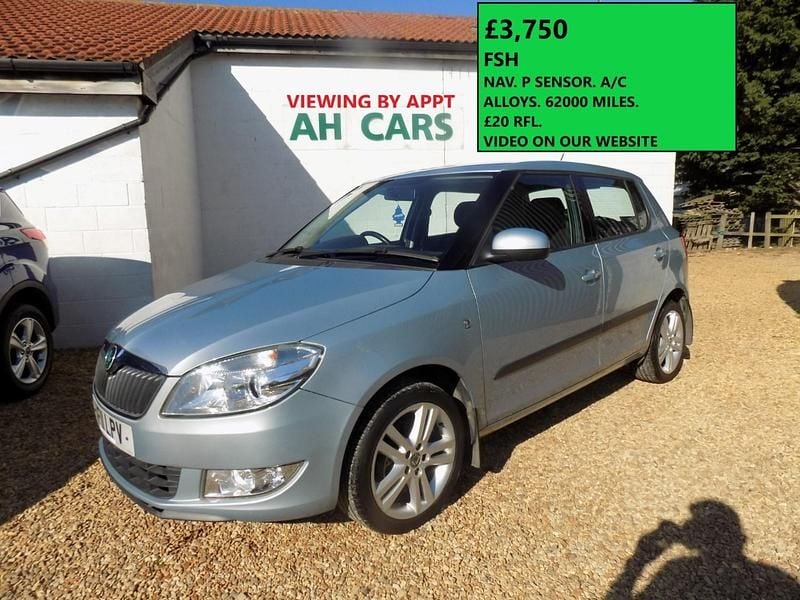 Used Skoda Fabia Elegance 105 HP (77 kW) 2011 Blue Hatchback